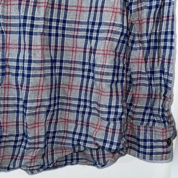 St Johns Bay Mens Classic Fit Legacy Flannel Shirt In Plaid - Picture 6 of 8
